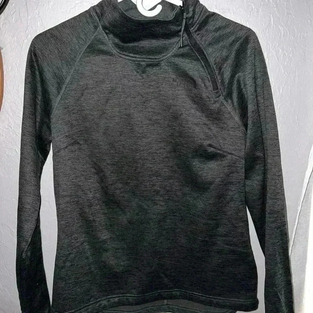 The North Face Women's Gray Top